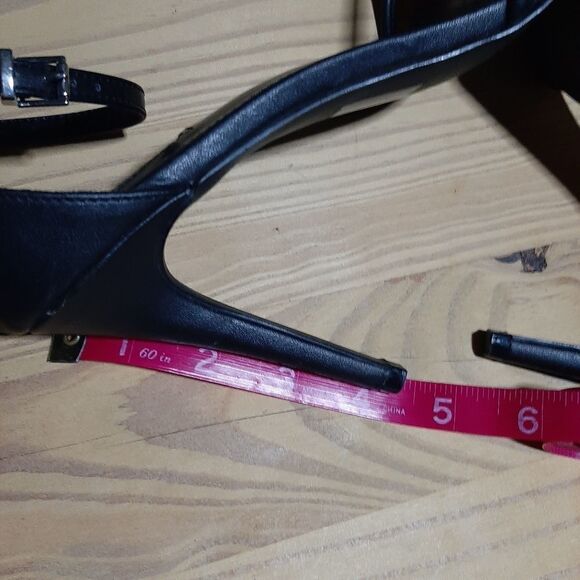 Forever 21 High Heel Sandals Size 9 - Picture 8 of 11